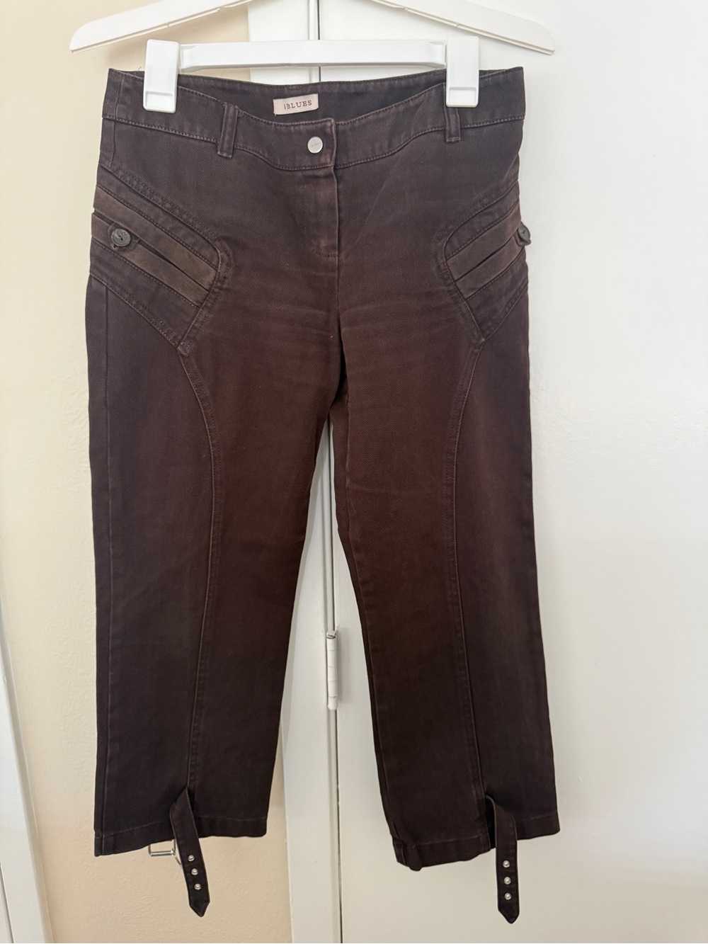 Euro Subversive Capri Pants